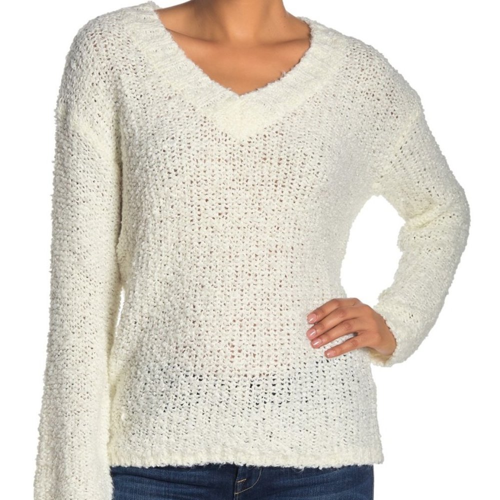 Susina Boucle Knit V-Neck Sweater White Snow